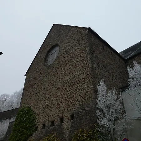 Trappe's Maar-haeuschen Ulmen