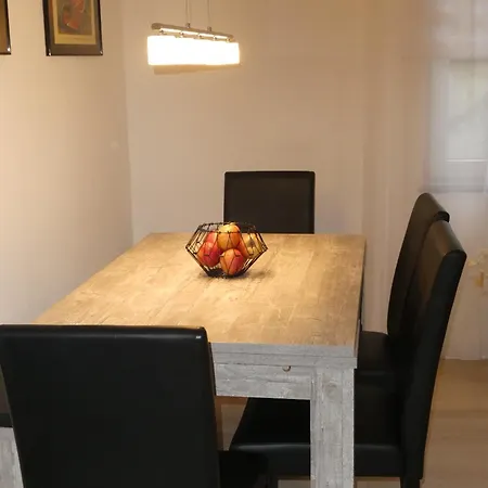 Trappe's Maar-haeuschen Holiday home *