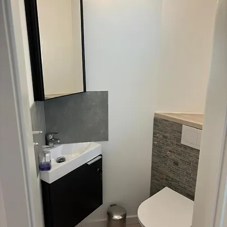 Trappe's Maar-haeuschen Ulmen